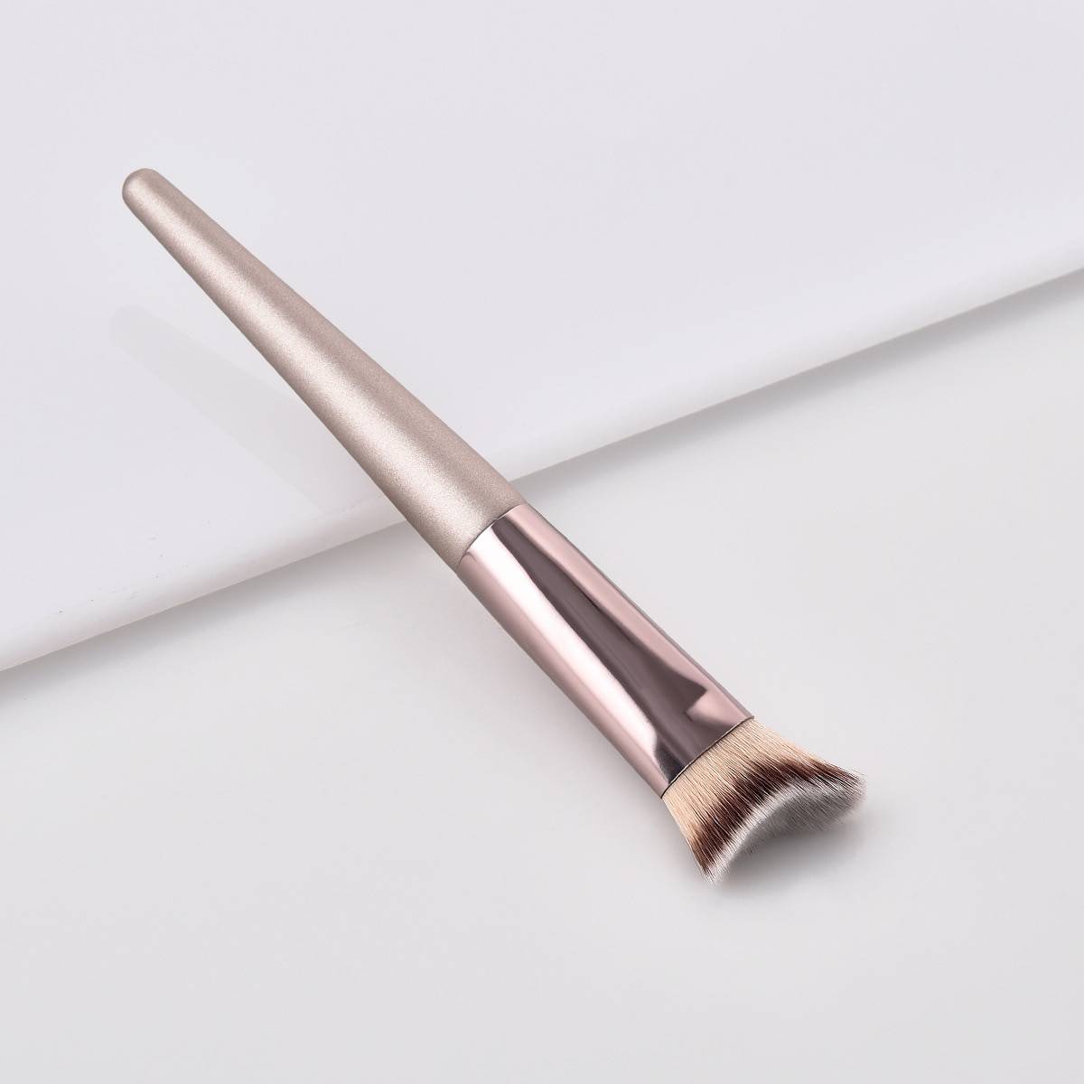 Luxury Champagne Makeup Brushes Set For Foundation Powder Blush Eyeshadow Concealer Make Up Brush Cosmetics Beauty Tools Luxury Champagne Makeup Brushes Set For Foundation Powder Blush Eyeshadow Concealer Make Up Brush Cosmetics Beauty Tools